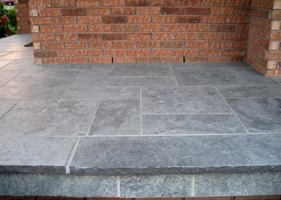 Hampton Limestone Treads