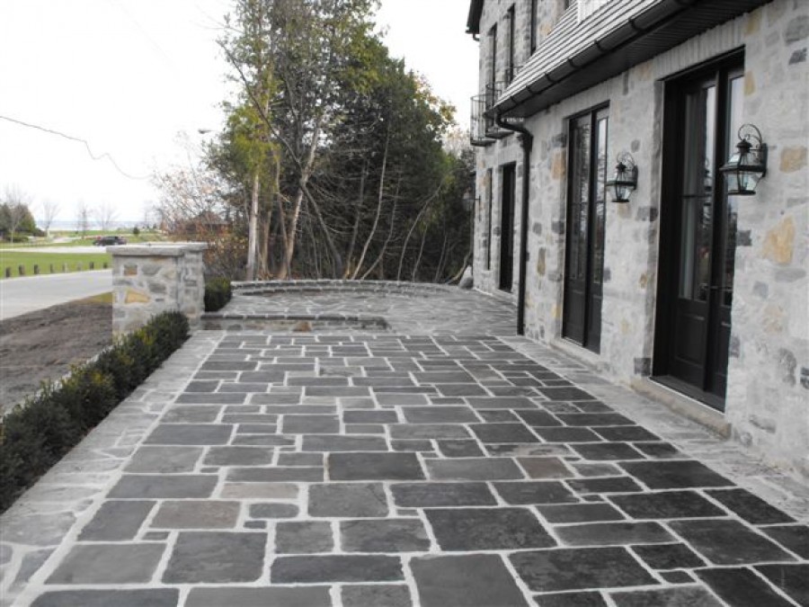 Buy Square Cut Flagstone in Canada at MavisGardens.com